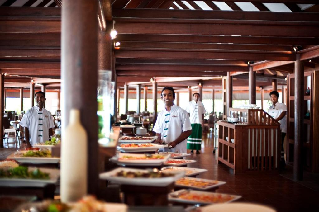 Diamonds Athuruga Beach & Water Villas Exterior foto