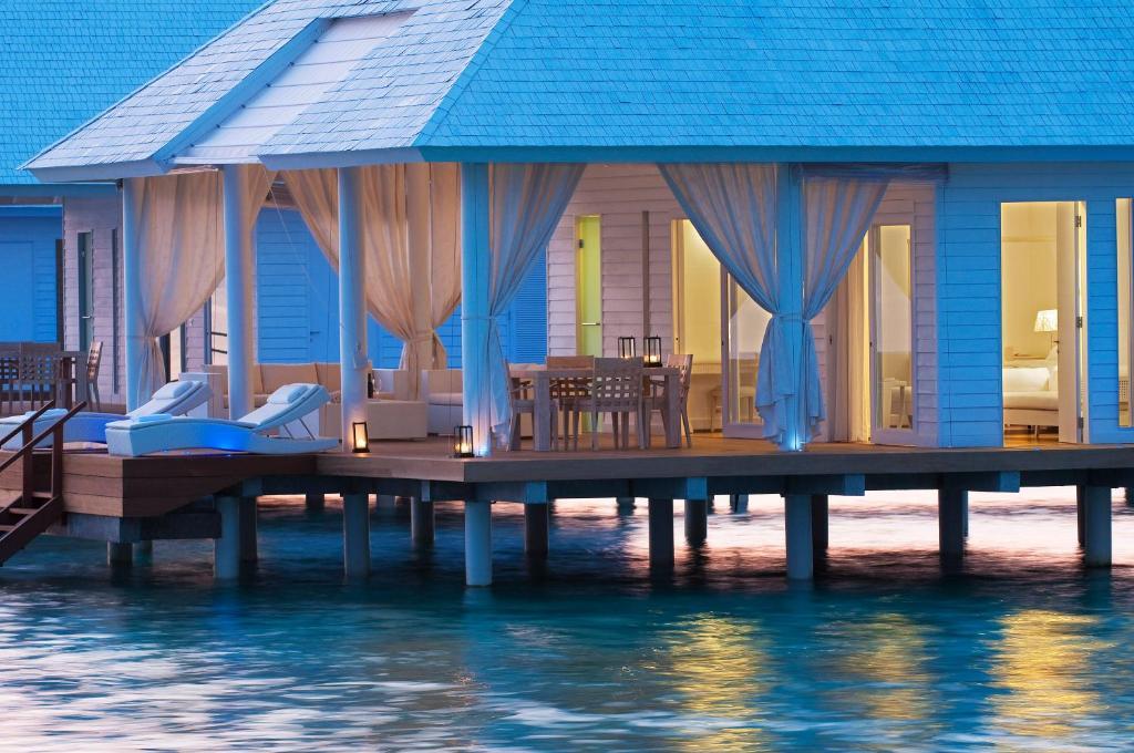 Diamonds Athuruga Beach & Water Villas Exterior foto