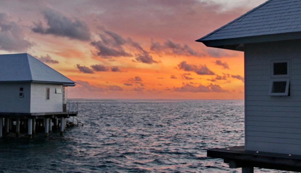 Diamonds Athuruga Beach & Water Villas Exterior foto