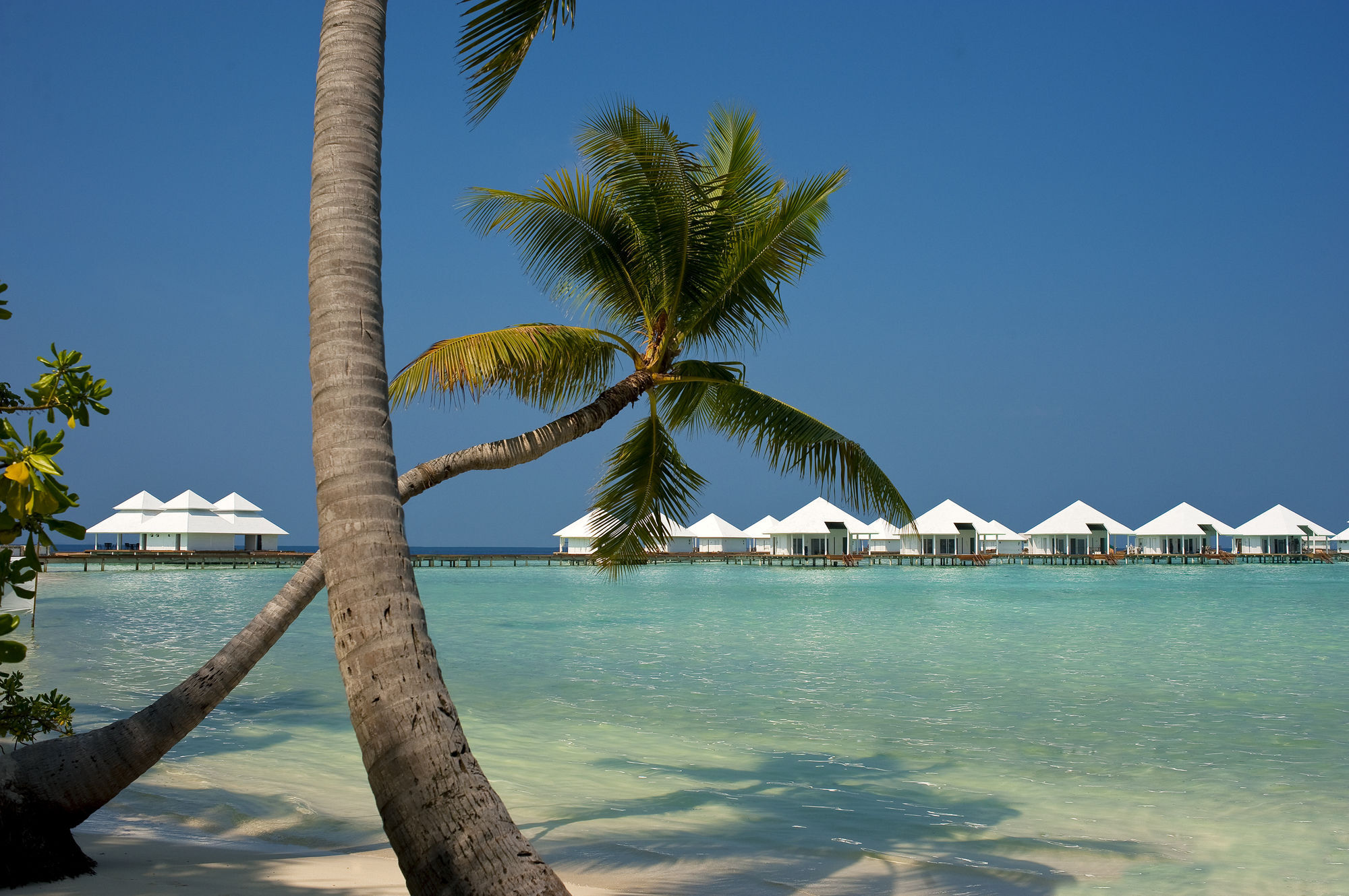 Diamonds Athuruga Beach & Water Villas Exterior foto